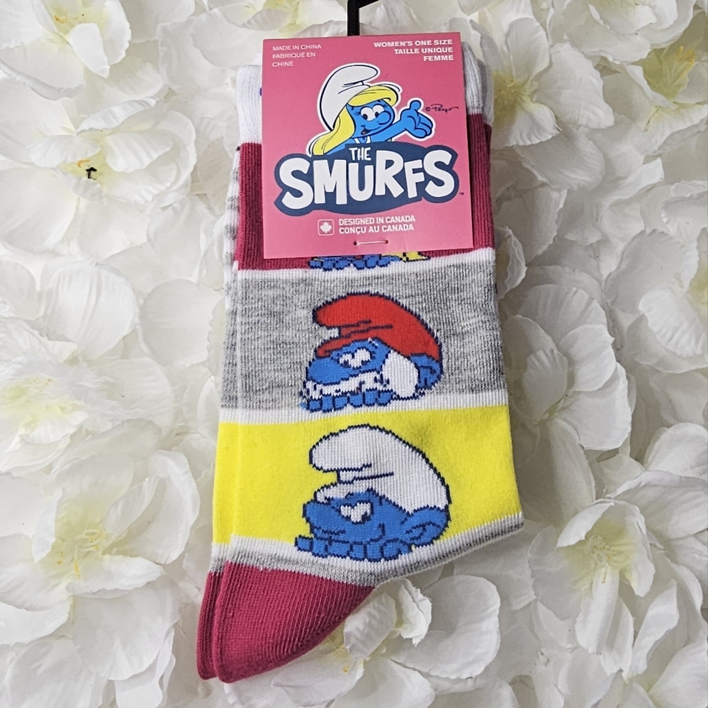 Brand New THE SMURFS Ladie's Crew Socks By PERRI’S Socks (ONE SIZE)